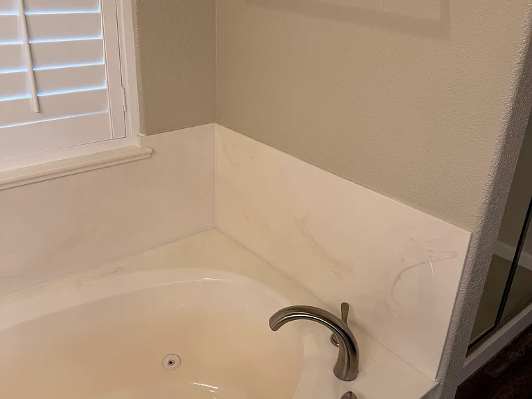 Master bathroom; whirlpool tub