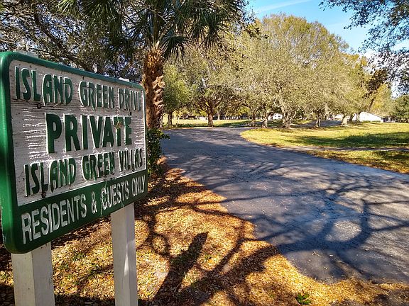 1216 IGV entrance, photo 1