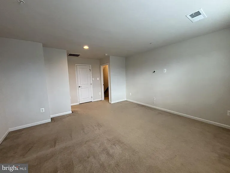 6503 Ballenger Run Blvd — Photo 5