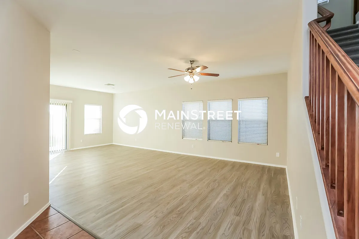 Living Room - 9519 N 81st Dr