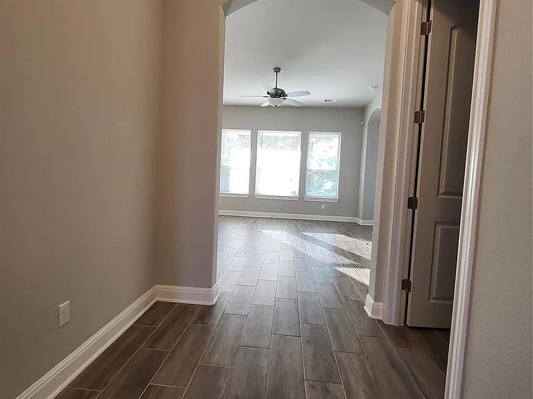 3750 E Palm Valley Blvd #22 — Photo 8
