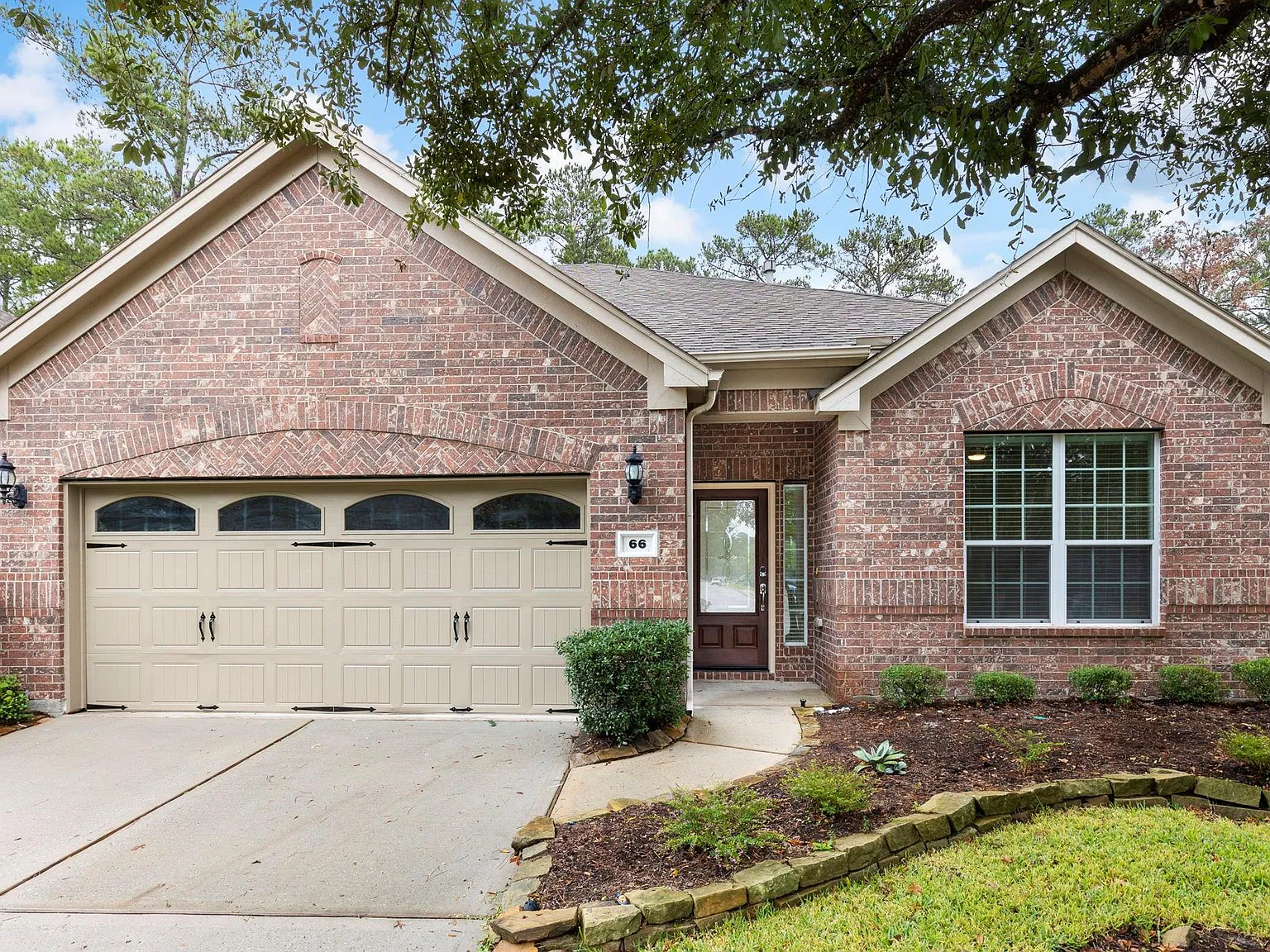 4 bed, 3.0 bath, 2688 sqft, $3,600 — Photo 1