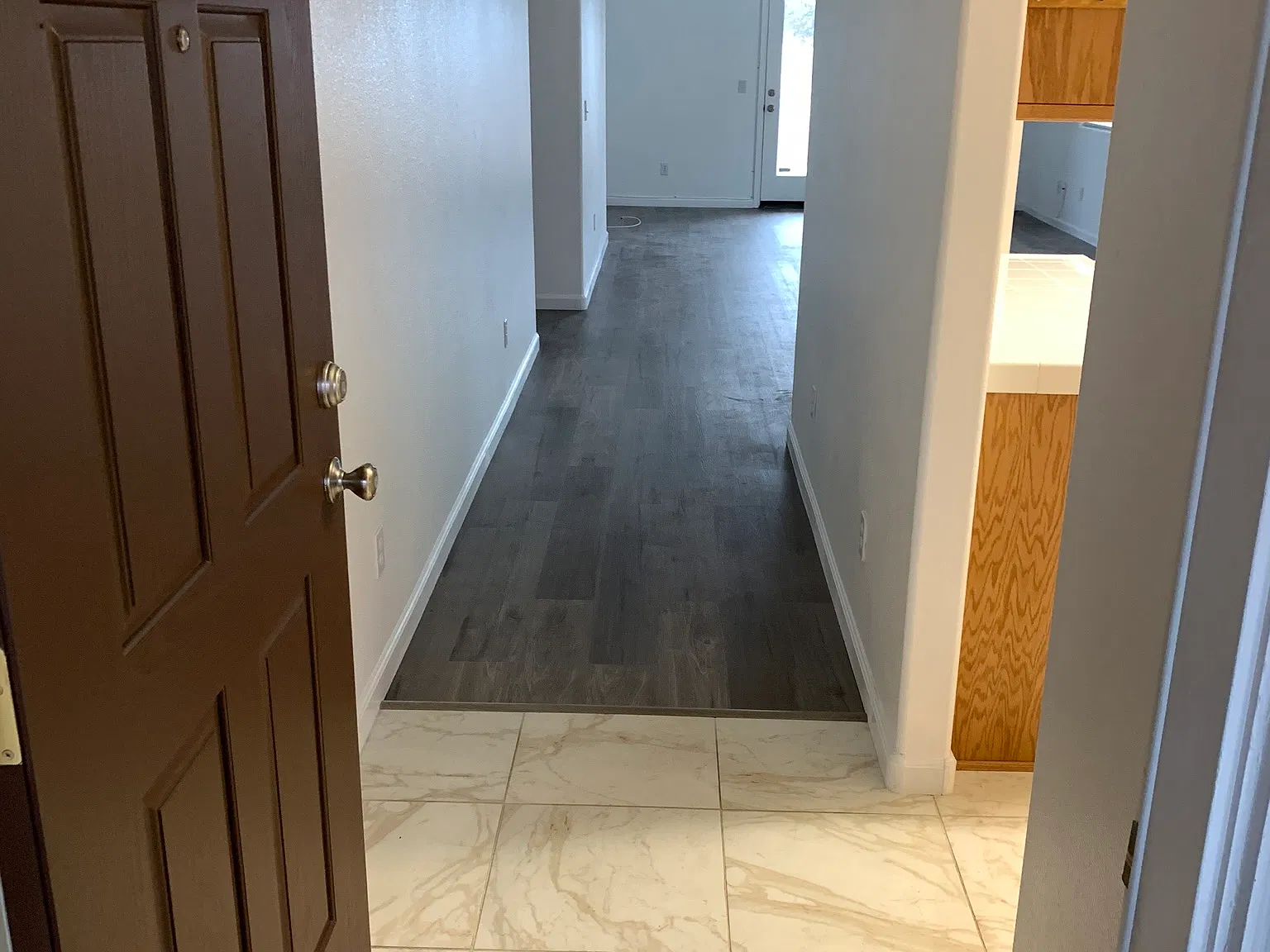 3 bed, 1345 sqft, $2,400 — Photo 2