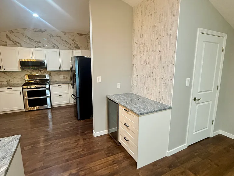 5730 Woodson Rd — Photo 8