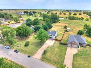 7916 Chukar Rd, Yukon, OK 73099
