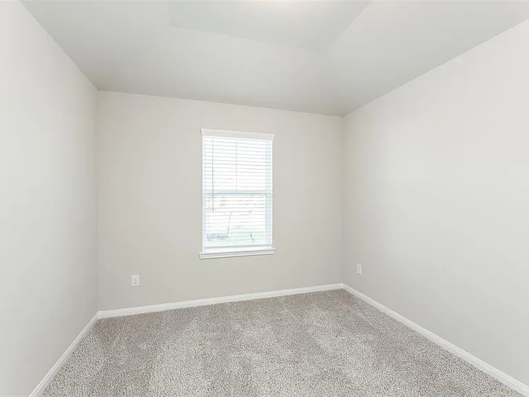 7214 Toluca Dr — Photo 20