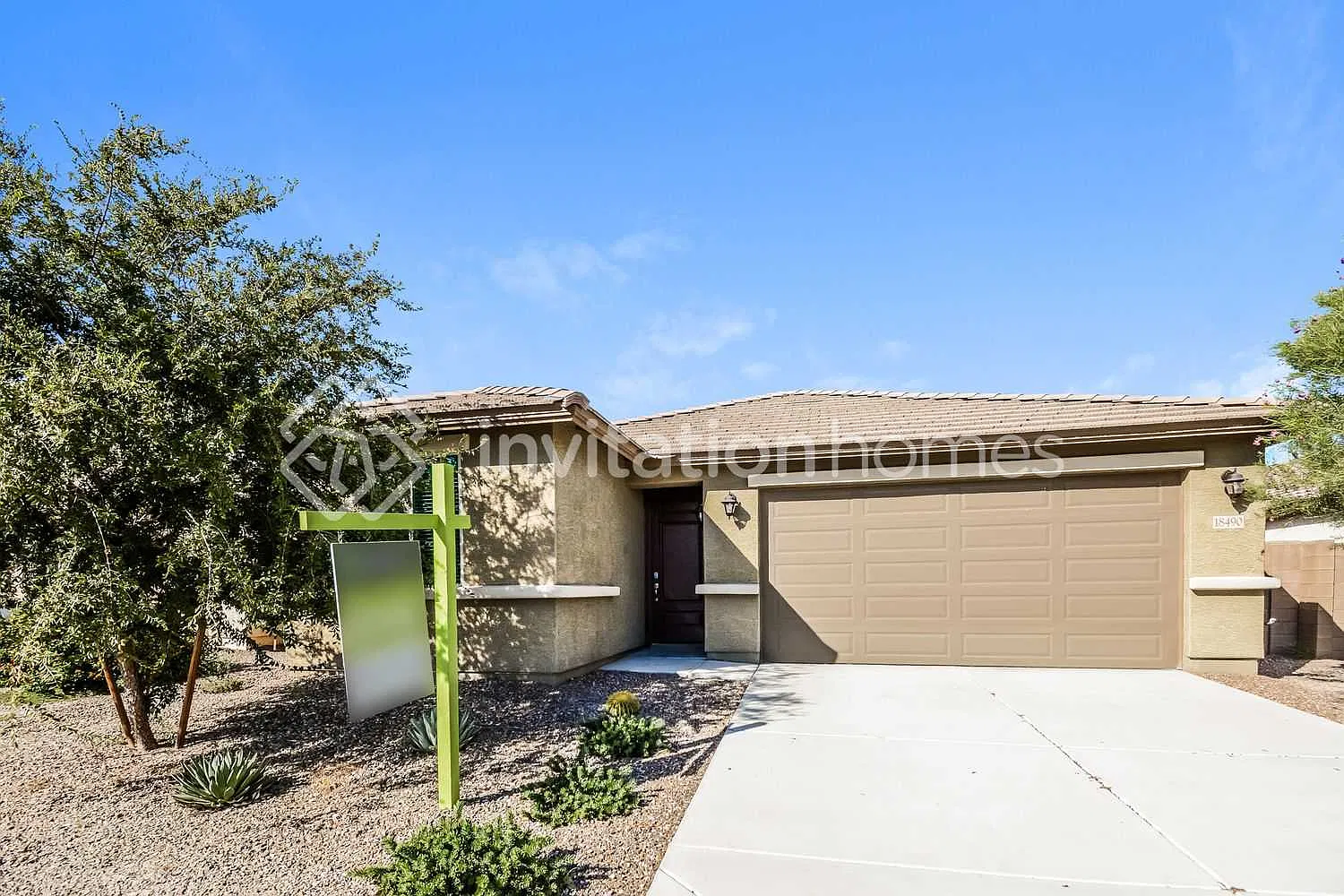 18490 W Louise Dr Surprise, AZ 85387 — Photo 1