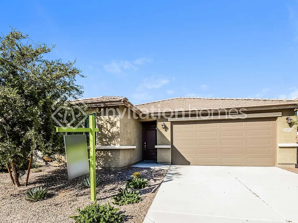 18490 W Louise Dr