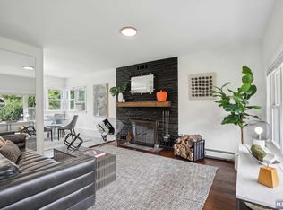 38 Oxford Rd, Colonia, NJ 07067