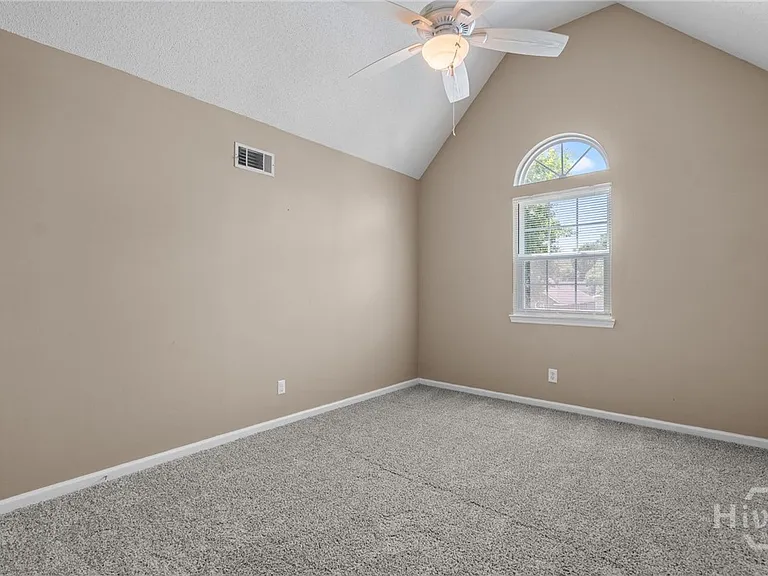 114 Saint Andrews Way — Photo 31