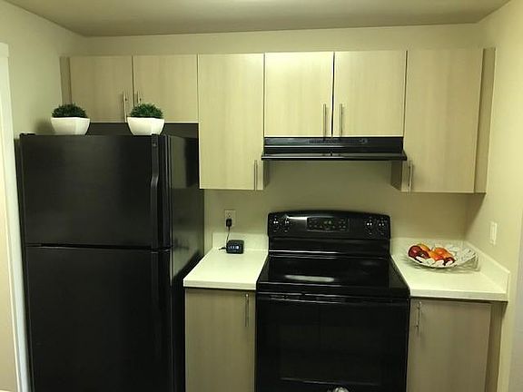 2nd image of 18603 NE 59th Ct #T208