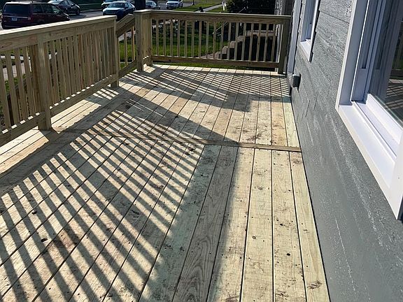 5th image of 2635 Kenwood St