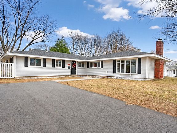 2nd image of 11 Pontiac Rd