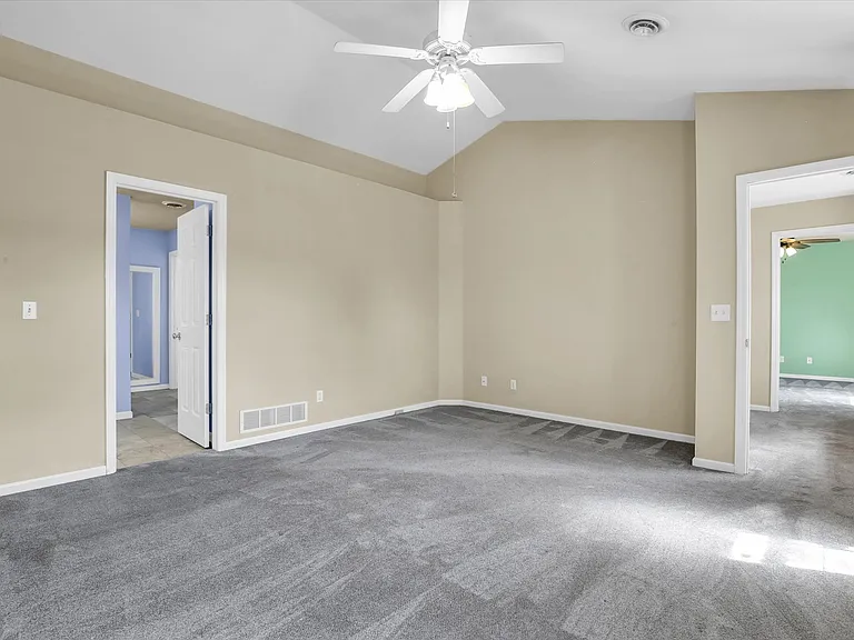 709 Indigo — Photo 19