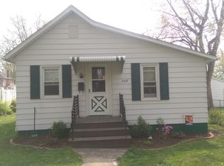 2445 Barker St, Clinton, IA 52732