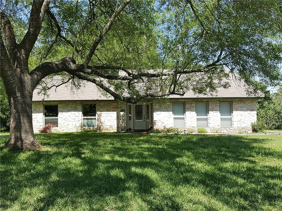 1st image of 204 Canyon Wren Dr