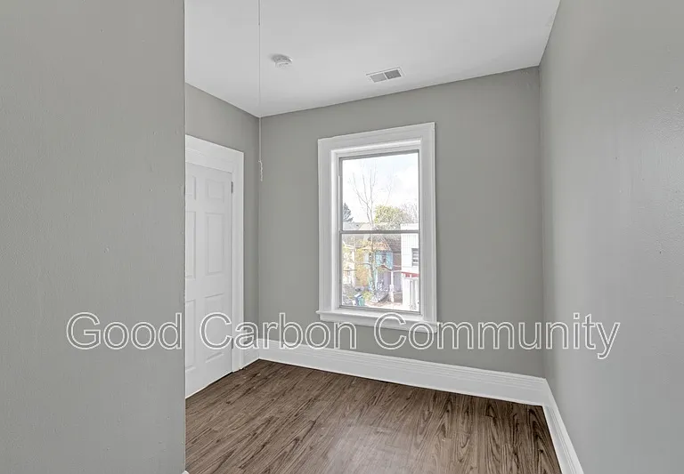 1073 Grant St #22 — Photo 10