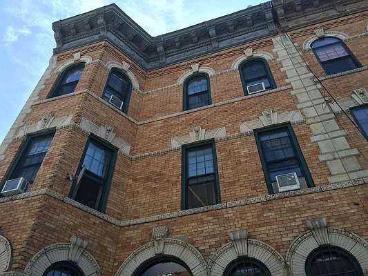 Rented by Nooklyn NYC LLC | media 15