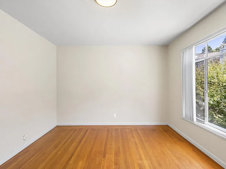 643 Beacon St #2 - 1 bedroom | 1 bath — Photo 22