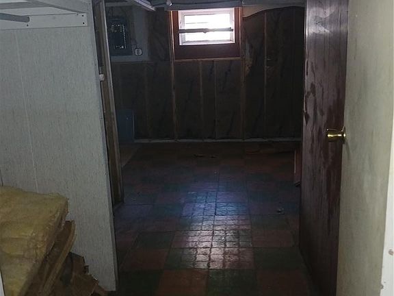 4th image of 8810 Clifton Ave