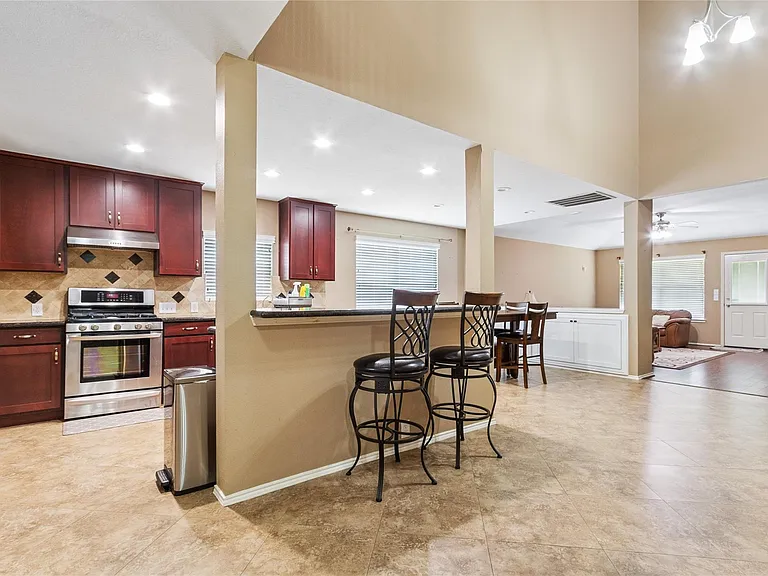 10306 Logan Bridge Ln — Photo 5