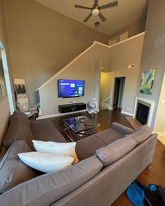 1st image of 622 Tollis Pkwy #622