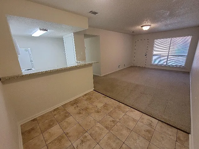 A Private Apt & Townhouse Community — Photo 64