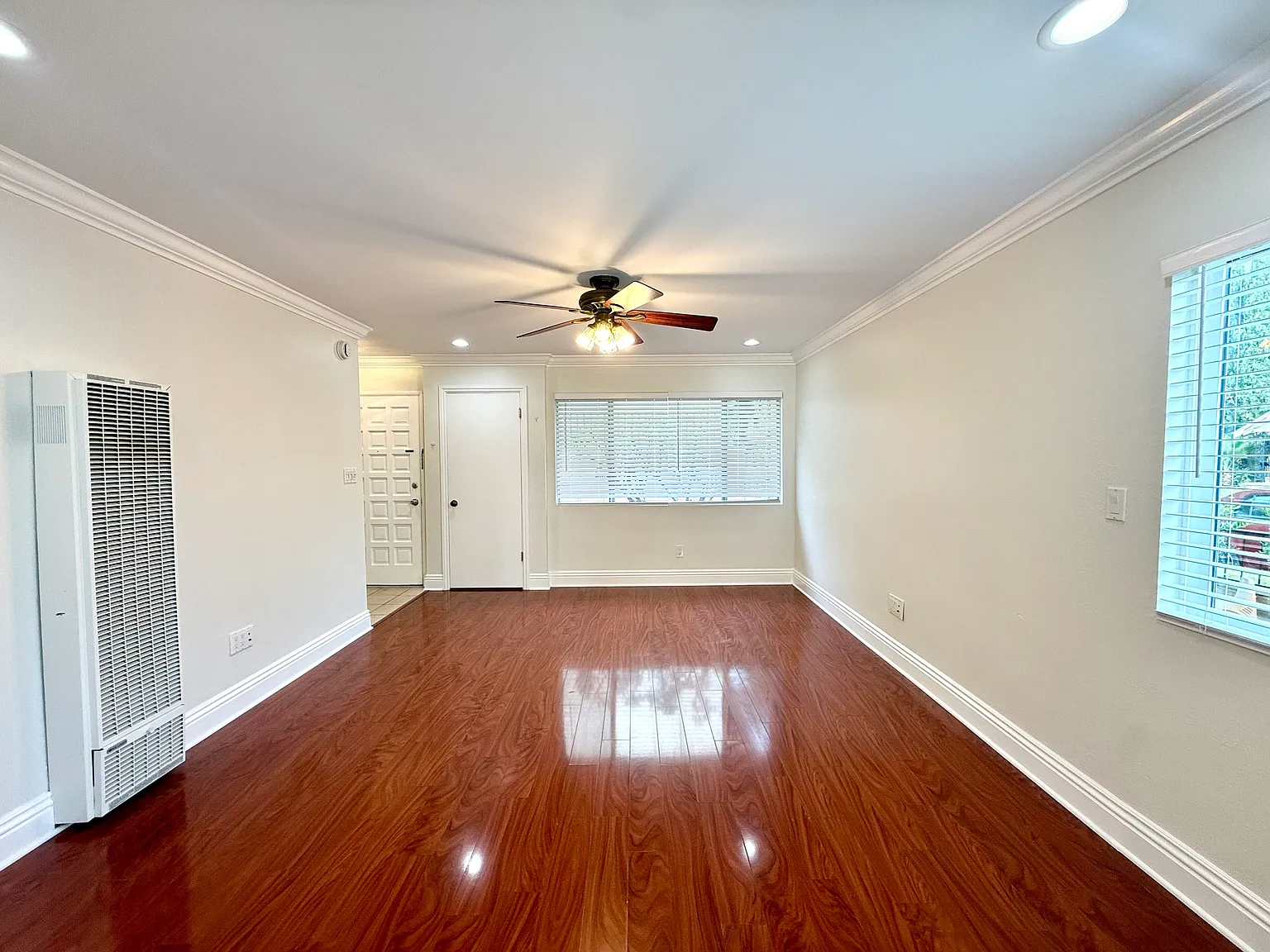 2 bed, 1.5 bath, 1200 sqft, $2,800 — Photo 4