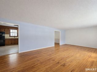 12 Hilltop Dr, Canton, CT 06019