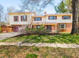 2131 E Meadowbluff Ct, Bloomington, IN