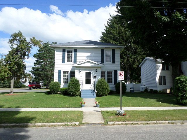 1st image of 17 Pierrepont Ave
