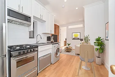 Rented by Living New York