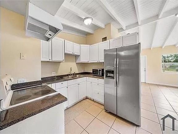 2nd image of 1560 NW 15th Ter