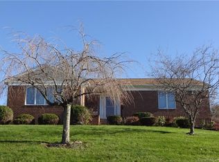 158 Sunny Meadow Rd, Branford, CT 06405