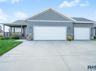 3605 S Home Plate Ave, Sioux Falls, SD 57110