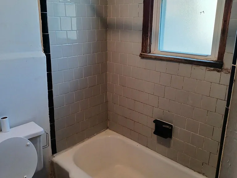 102 Byrd St — Photo 16