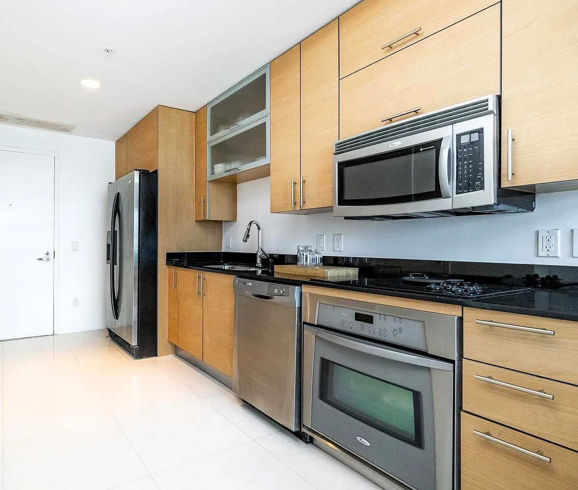 1 bed, $3,200 — Photo 1