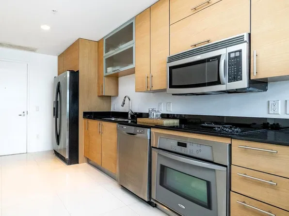 60 SW 13th St, Miami, FL