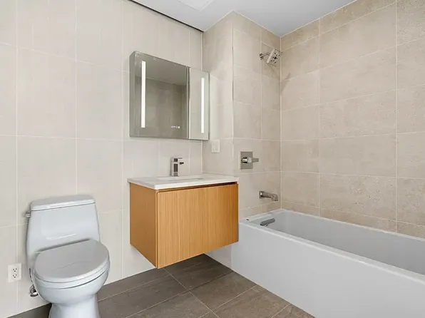 2286 Cropsey Avenue image 7 of 14