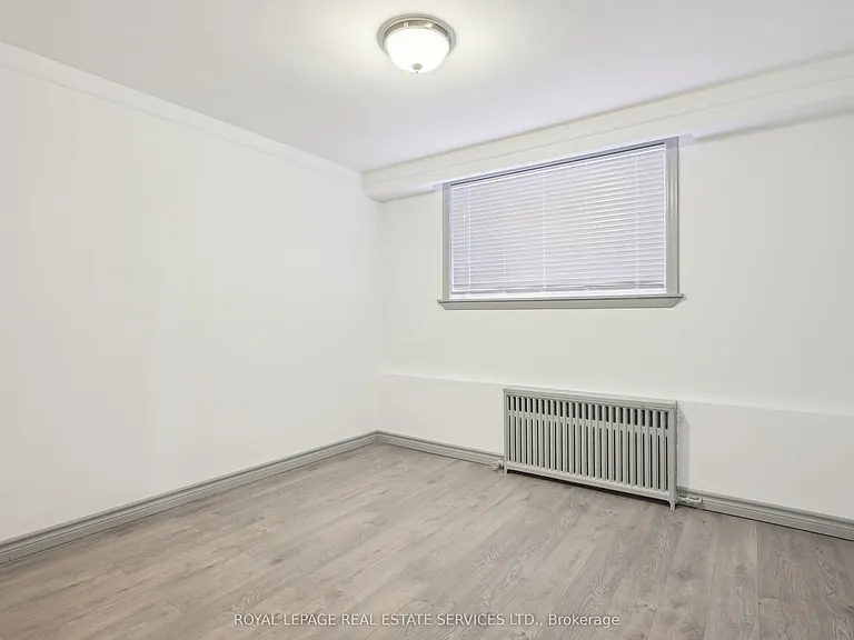 18 33rd St #5 — Photo 15