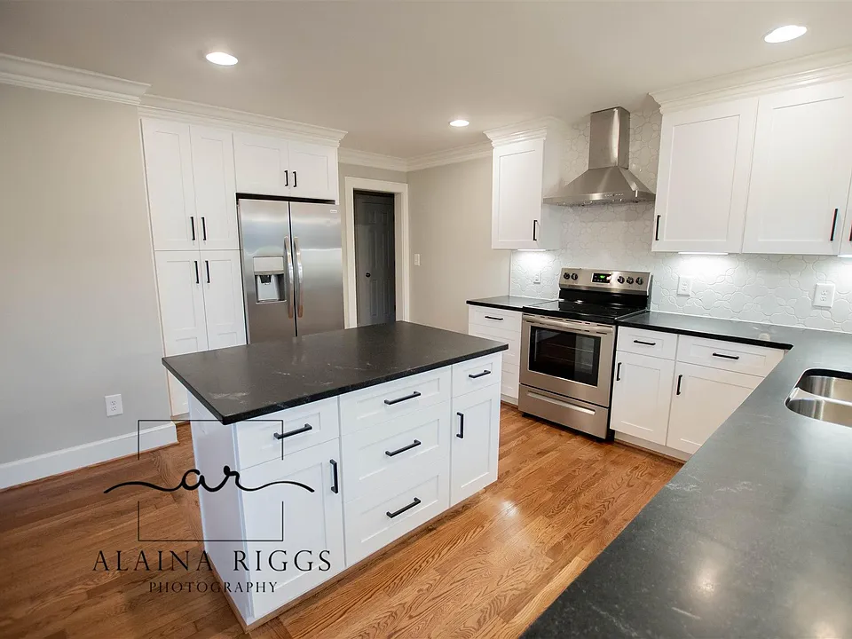 126 Vanderbilt Cir