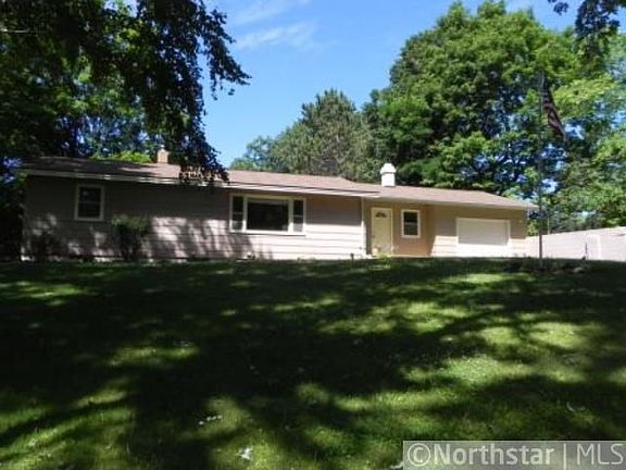 2nd image of 307 Woodlawn Ave N