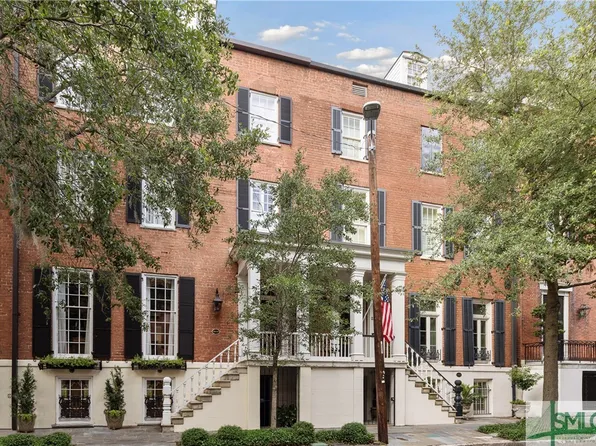 22 W Harris Street, Savannah, GA 31401