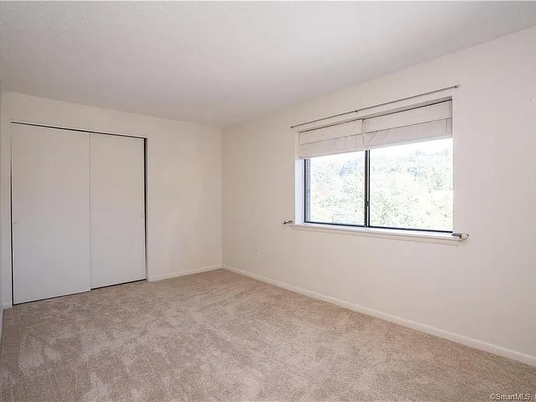 1401 Harbor View Dr — Photo 9