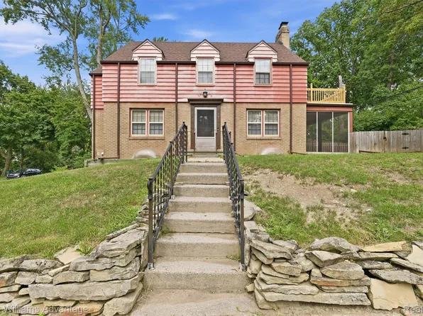 360 Centerlawn St, East Lansing, MI 48823