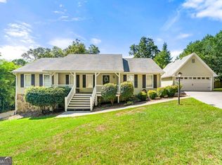 10 Wood Forest Dr SW, Cartersville, GA 30120