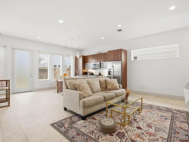 4408 Santorini Ln — Photo 11