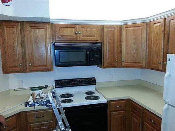 5th image of 1041 Jefferson Dr #1041A