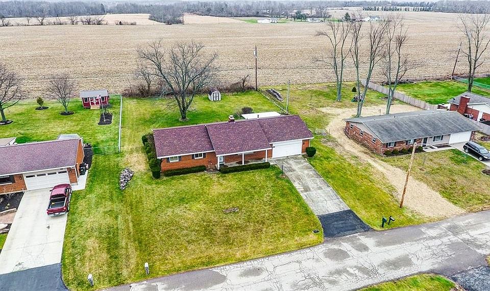 1st image of 2418 Brown Bark Dr