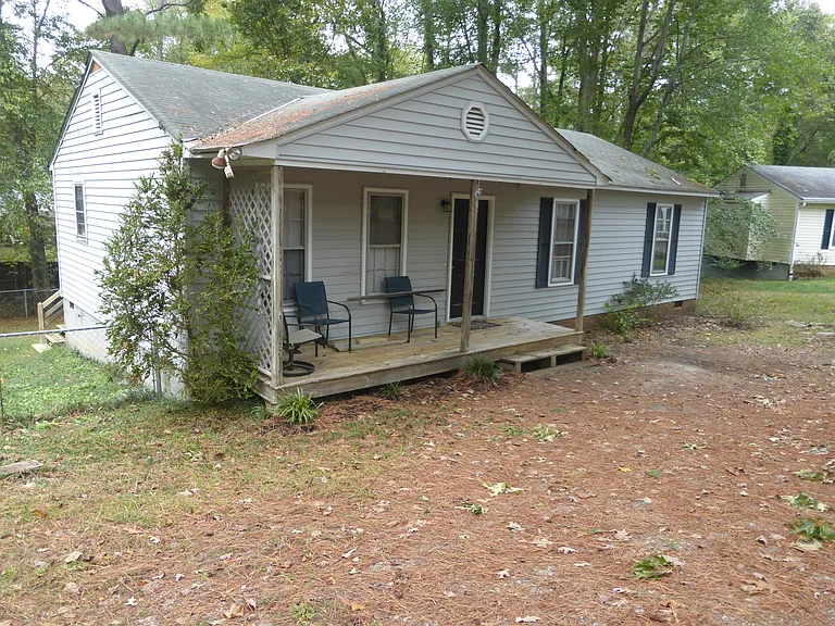 12304 Leesburg Ct — Photo 1